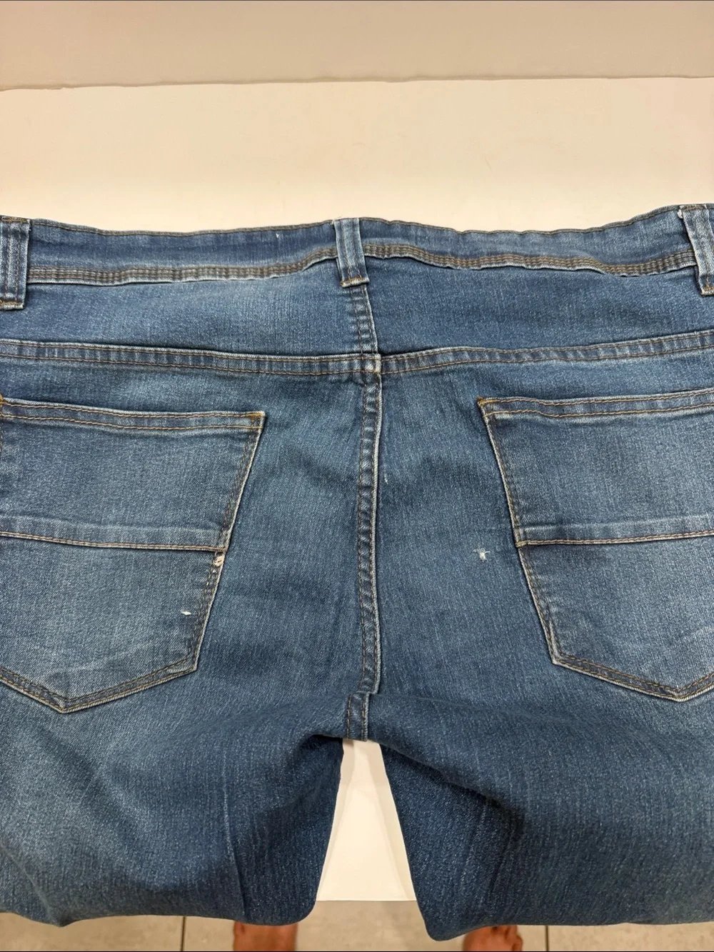 Men's Slim Jeans in Medium Blue Wash